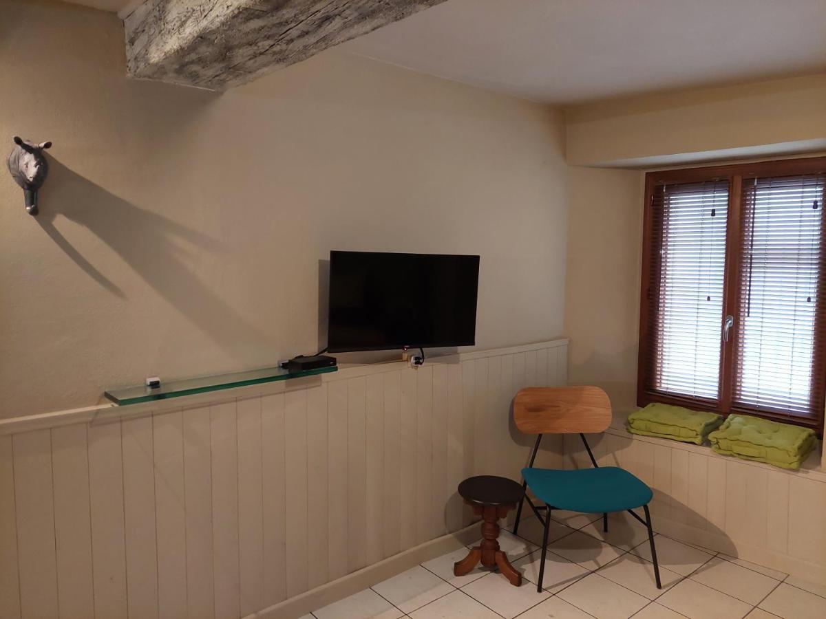 Moderne Historique Apartment แบร์เฌอรัก ภายนอก รูปภาพ